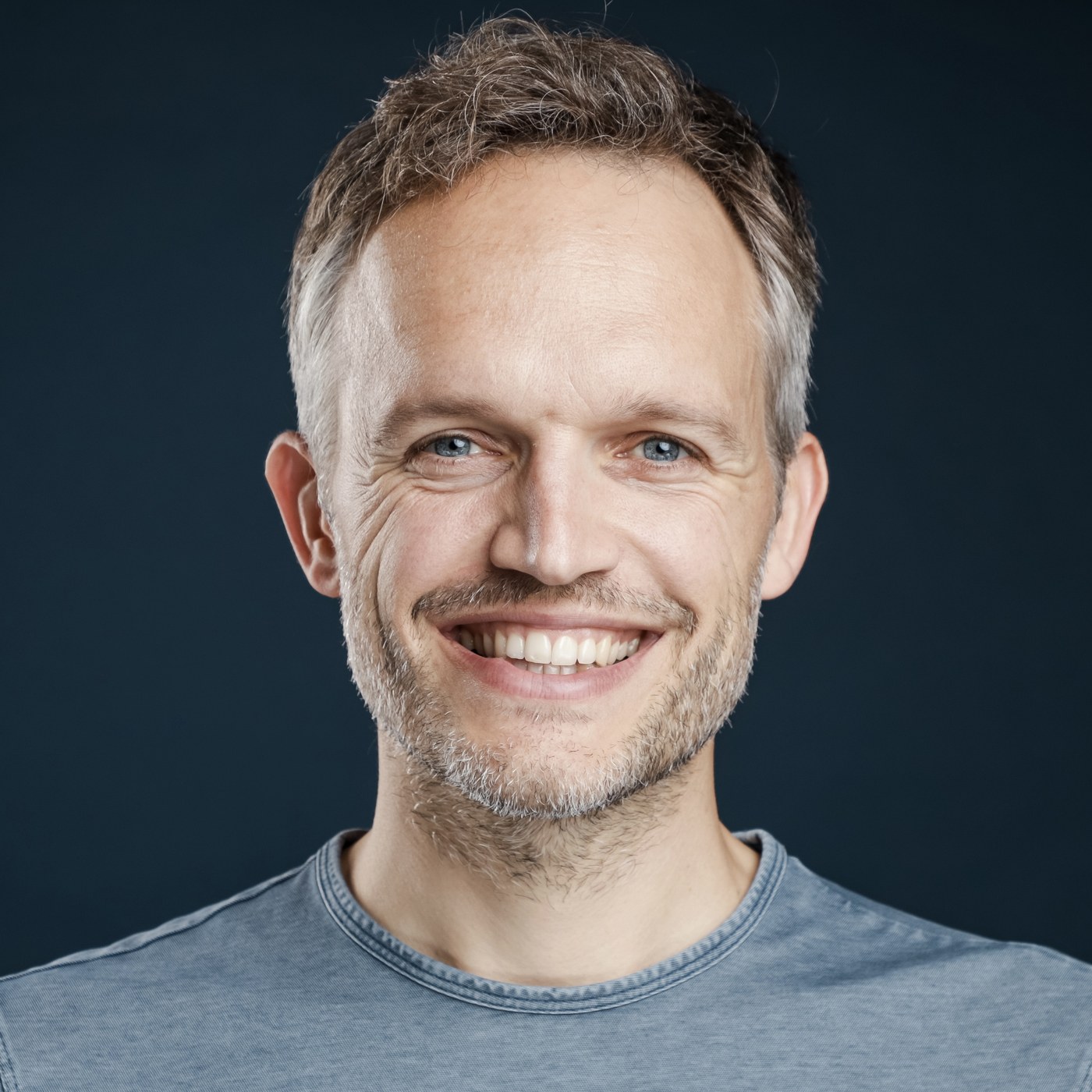 Dr. Julian Pott